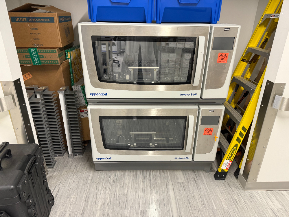 Image of Eppendorf Innova S44i Double Stack Incubator Shaker